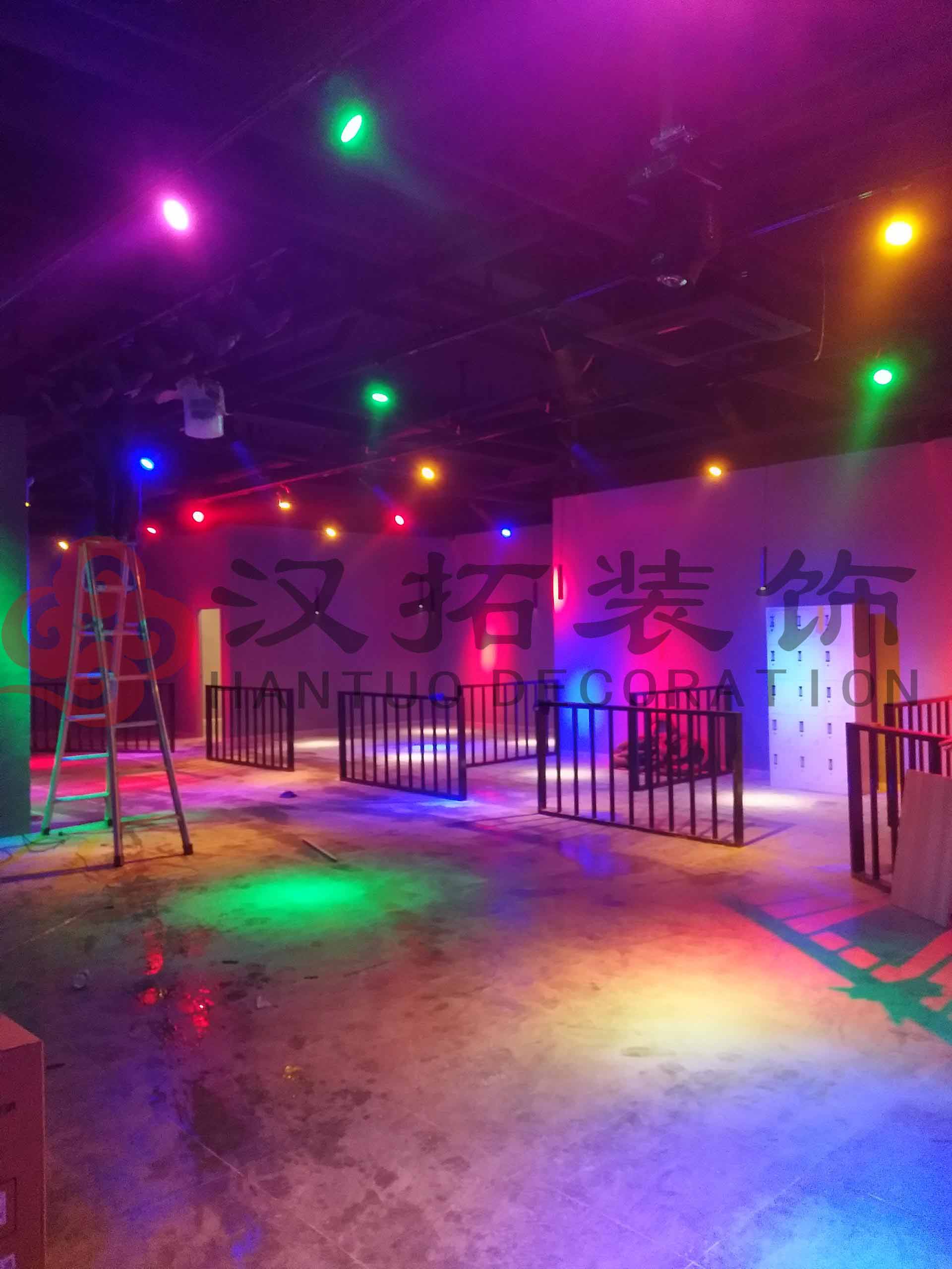 施工進(jìn)行時(shí)——友客音樂烤吧現(xiàn)場燈光效果圖